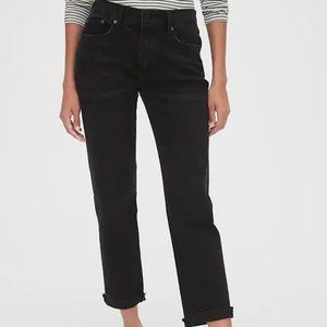 Gap MidRise Girlfriend Jeans with Raw Hem - Size 6